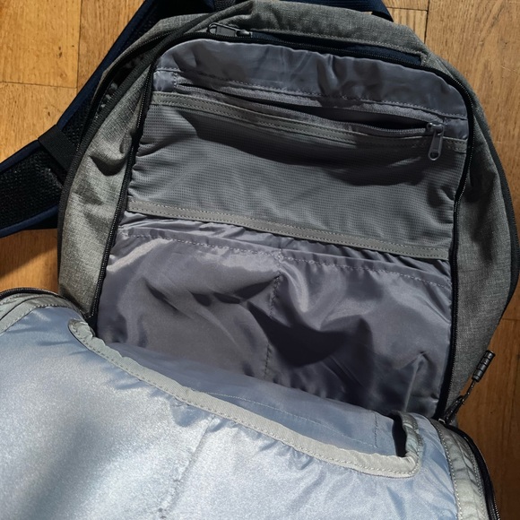 Used Timbuk2 Uptown, Midway Color - Picture 3 of 7